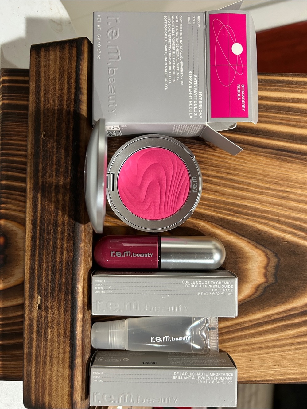 r.e.m. beauty Cream Blush & Lip Duo — Strawberry Nebula (Pink)